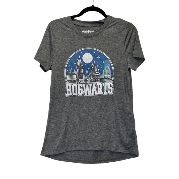 NWT Harry Potter Hogwarts Graphic T-Shirt - Picture 1 of 6